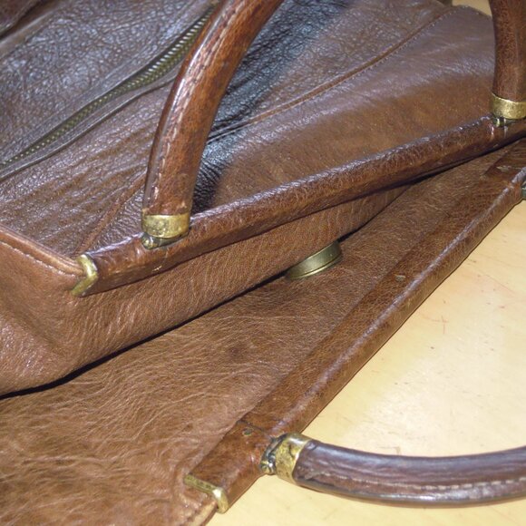 BCBG MAXAZRIA Brown Tote Leather Shoulder Hand Bag Purse Satchel Hobo Thick Hide - Picture 10 of 10